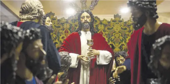  ?? ?? Paso de misterio de Nuestro Padre Jesús de la Fe en su Sagrada Cena, ayer, en la parroquia del Beato Álvaro de Córdoba.