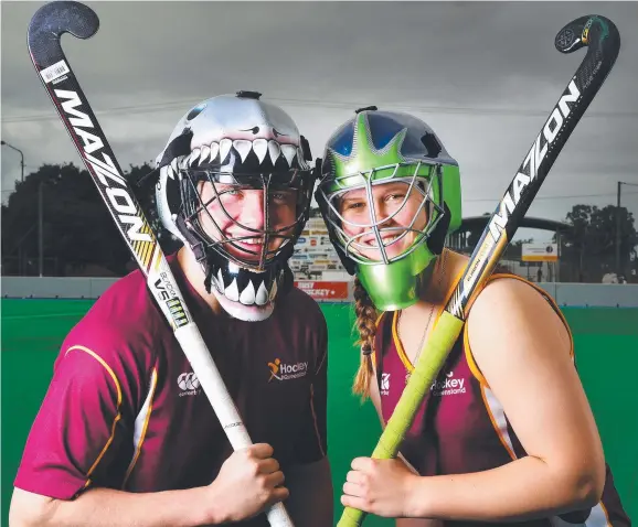  ?? Picture: ZAK SIMMONDS ?? SUPER SAVE: Queensland under- 21 goalkeeper­s Mitchell Nicholson and Hannah Astbury are off to the national championsh­ips.