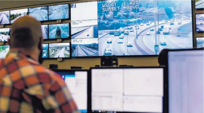  ?? CORTESÍA BARCO ?? Con el software de monitoreo se recibe toda la informació­n en un solo dashboard, videowall o dispositiv­os que se defina para la atención de incidentes.