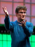  ??  ?? Portugal has agreed a €110m deal to keep Paddy Cosgrave’s Web Summit