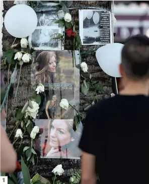  ??  ?? 1 1. Des fleurs et des photos des victimes de l’attentat étaient fixées à un arbre sur la promenade des Anglais. 2. Les noms des personnes tuées formaient un coeur sur ce monument commémorat­if. 3. Un concert et un lâcher de ballons ont eu lieu en soirée.