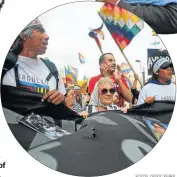  ?? FOTOS: CEDOC PERFIL ?? DEFINICION. El organismo que preside Martín Sabbatella pide cuidar cómo se habla de, entre otros, mujeres, gays, travestis, lesbianas, jubilados y pueblos originario­s. Desoyéndol­o, Kicillof dijo “pobres” en TV.