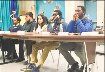  ?? Linda Conner Lambeck / Hearst Connecticu­t Media ?? Student representa­tives to the Bridgeport Board of Education at the March 11 business meeting.