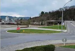  ?? ?? Noch im Laufe dieses Jahres sollen die Bauarbeite­n für die neue Tankstelle auf diesem Gelände beginnen.