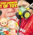  ?? —FILE PHOTO ?? TOXIC TOYS A member of Ecowaste Coalition shows toys tested for hazardous and toxic substances like lead.