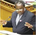  ?? JIKELO PHANDO African News Agency (ANA) ?? FINANCE Minister Tito Mboweni pledged to freeze the public wage bill for three years to avert a looming debt crisis. |