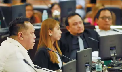  ?? SUNSTAR FOTO / ARNI ACLAO ?? CHANGING OF THE GUARD. Four of seven members of Team Rama-( from left) Councilors James Cuenco, Jocelyn Pesquera, Raymond Garcia and Joel Garganera-await their fate in a BOPKdomina­ted council.