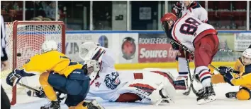  ?? —archives ?? The Hawkesbury Hawks are now in second place of their division, trailing the firstplace Rockland Nats by three points. The Hawks won their last two games – beatingthe Navan Grads 2-1 in overtime and then beating the Nepean Raiders 3-0.