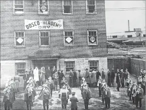  ??  ?? Members of the Sydney Academy Band play sweet music as Dosco Academy Day opened on May 4th 1951. In the background employees are lining up for their pay.