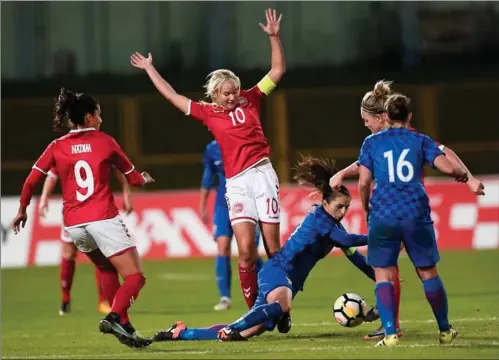  ?? FOTO: LARS POULSEN ?? Spørgsmåle­t er, om Nadia Nadim og Pernille Harder begge kommer til VM.