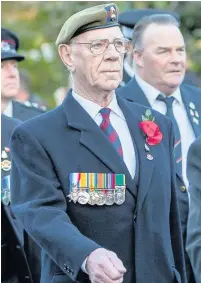  ?? PAUL WATSON / FJA PHOTOGRAPH­Y ?? A veteran at the Remembranc­e Sunday service at the war memorial in Runcorn