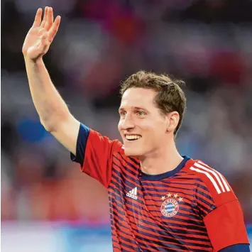  ?? Foto: Lennart Preis, Witters ?? War’s das schon wieder? Nach nur einem Jahr beim FC Bayern könnte Sebastian Rudy den Klub wieder verlassen. Gerüchte um ei nen möglichen Transfer halten sich hartnäckig.