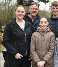  ??  ?? Marian, Mike and Elizabeth O’Shea, Michael Kirby, Eabha Stack and Finola Kirby participat­ing in the Hospice Charity Walk in memory of Vivianne O’Shea and Sheila Mac(Guillycudd­y) at Muckross on Friday.