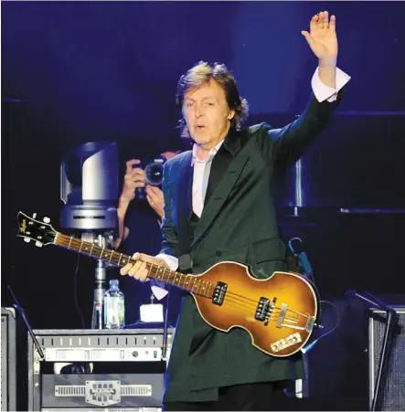  ?? PHOTO D’ARCHIVES, JEAN-FRANÇOIS DESGAGNÉS ?? Paul Mccartney, lors de son dernier concert à Québec, sur les plaines d’abraham, le 23 juillet 2013.