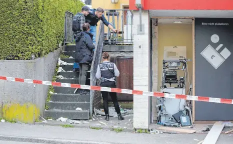  ?? FOTO: DAVID PICHLER ?? Die Täter, die den Geldautoma­ten in Oberzell gesprengt haben, sind noch immer auf der Flucht.
