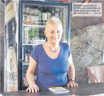  ?? FOTO: SRT ?? Mit ihrer Honesty-Bar ist Uli Talma der Geheimtipp am Traumstran­d Anse Lazio auf der Insel Praslin.