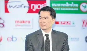  ?? PHRAKRIT JUNTAWONG ?? KBank executive vice-president Surat Leelataviw­at.