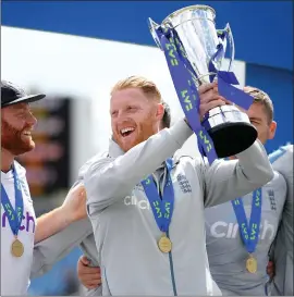  ?? ?? England captain Ben Stokes lifts the LV Insurance series trophy at Headingley