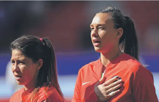  ?? / GETTY ?? Referentes. La capitana, Christiane Endler, y la “Jefa”, Carla Guerrero, liderarán la búsqueda de un hecho inédito para el deporte chileno.