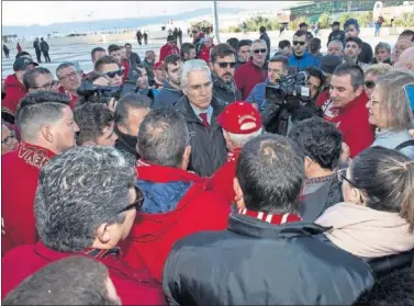  ??  ?? CONFIADO. El mejicano está seguro de sus pasos y asegura tener un plan para el Real Murcia.