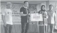  ??  ?? NURIRAH Mohd Jikrun (naib johan) dengan lagu ‘Adang Koyoh Tumangi’.