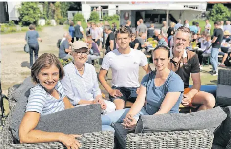  ?? RP-FOTO: STEPHAN KÖHLEN ?? Top-Kanuten des KCH (v.l.): Sandra Glaschke, Ulrike Deppe, Sören Loos, Mira Louen und Thomas Becker.