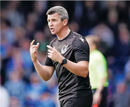  ?? Picture: Robbie Stephenson/JMP ?? Joey Barton gives instructio­ns to his Rovers side in Saturday’s game