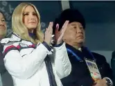  ??  ?? In tribuna
La figlia del presidente Usa, Ivanka Trump, accanto al generale «messaggero» della Nord Corea, Kim Yong-chol