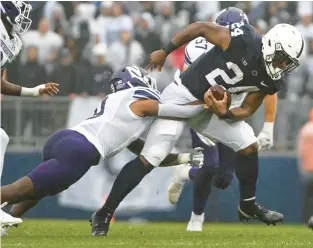  ?? BARRY REEGER/AP ?? Penn State running back Keyvone Lee missed the final six games of the regular season with an undisclose­d injury, but he expects to play Monday against Utah.