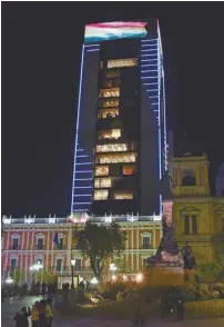  ?? AIZAR RALDES AGENCE FRANCE-PRESSE ?? Un gratte-ciel de 29 étages flambant neuf, dans le centre historique de La Paz, la nouvelle résidence d’Evo Morales, président de la Bolivie depuis 12 ans, et probable candidat à un quatrième mandat aux élections de 2019, divise la société bolivienne.