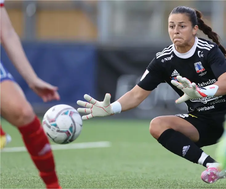  ??  ?? Vittsjös målvakt Sabrina D’angelo i en match mot Rosengård förra säsongen.