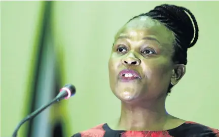  ?? / ANTONIO MUCHAVE ?? Public protector Busisiwe Mkhwebane has admitted that her instructio­n to parliament to amend the mandate of the Reserve Bank was an encroachme­nt on parliament’s powers .