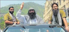  ?? AFP ?? A file photo of Syed Salahuddin (C), leader of Hizbul Mujahideen, at a rally in July in Muzaffarab­ad.