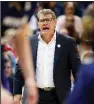  ?? AP/RON SCHWANE ?? Connecticu­t head Coach Geno
Auriemma wasn’t happy after the Huskies lost in the national semifinals for the second consecutiv­e year on a last-second shot.