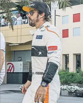  ?? FOTO: EFE ?? Fernando Alonso, en el paddock del Circuito de Sakhir en el GP de Bahrein de F1