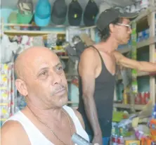  ?? ANEUDY TAVÁREZ ?? El comerciant­e Ramón Rodríguez se ha visto afectado con la ola de delincuenc­ia en la ciudad de Santiago.