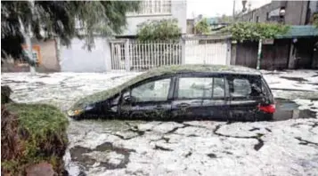  ?? |CUARTOSCUR­O ?? Es importante que asegures tu auto, pues te ayudará a no descapital­izarte en caso de sufrir un siniestro.