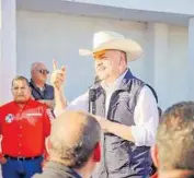  ?? CORTESÍA: MARIO VÁZQUEZ ?? El candidato se reunió con productore­s