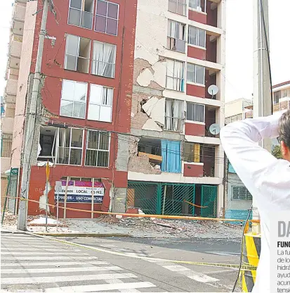  ??  ?? | Decenas de edificios deberán ser demolidos por las condicione­s en que quedaron