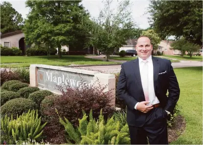  ?? R. Clayton McKee / For the Chronicle ?? Mark Levin, a real estate broker with Keller-Willams, handles homes in the Maplewood subdivisio­n around Brays Bayou. Levin says Maplewood, developed during the 1950s, is becoming popular with first-time home buyers.