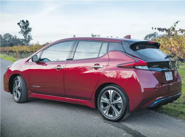  ?? — NISSAN ?? The new exterior features rear combinatio­n lamps with a unique signature and a rear spoiler integrated into the window.