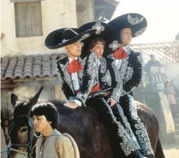  ?? MGM STUDIOS ?? Steve Martin, from left, Martin Short and Chevy Chase star in “Three Amigos!”