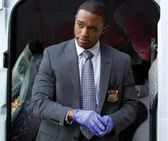  ?? DOUG HYUN/TNT ?? Lee Thompson Young played a detective in the TV series Rizzoli & Isles. He was 29 when he took his own life.