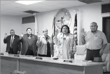  ?? LOANED PHOTO COURTESY OF THE COCOPAH INDIAN TRIBE ?? COCOPAH INDIAN TRIBE COUNCIL MEMBER EDMUND DOMINGUES, Vice-Chairman J. Deal Begay Jr., Chairwoman Sherry Cordova, Council Member Rosa J. Long and Council Member Irwin Twist were sworn into office Friday morning in the tribe’s council chambers.