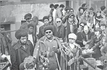  ?? Charles W. Harrity Associated Press ?? ‘A BELOVED MEMBER’ Elbert “Big Man” Howard, shown in 1970, was one of six people who founded the Black Panther Party in Oakland in 1966 and played multiple roles, including the group’s newspaper editor and informatio­n officer.