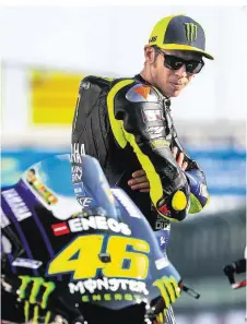  ??  ?? Skeptisch: Findet Valentino Rossi mit Yamaha zurück zur Spitze?