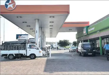  ?? PICTURE: HENK KRUGER ?? A Caltex petrol station in Cape Town. Sinopec will pay almost $1 billion for a 75 percent stake in Caltex parent Chevron.