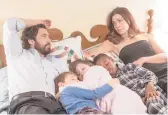  ?? RON BATZDORFF/NBC ?? Milo Ventimigli­a, from left, Kaz Womack, Isabella Rose Landau, Ca’Ron Jaden Coleman and Mandy Moore in a scene from the final season of “This Is Us.”