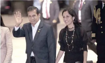  ?? FOTO ARCHIVO ?? Pareja. El expresiden­te peruano Ollanta Humala y a su esposa Nadine Heredia son investigad­os por los presuntos delitos de lavado de activos y corrupción ligados al caso Odebrecht.