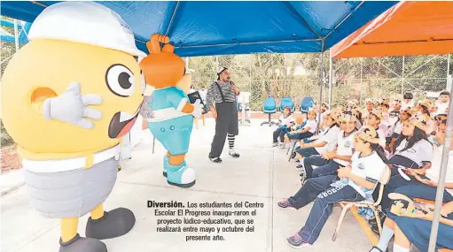  ??  ?? Diversión. Los estudiante­s del Centro Escolar El Progreso inaugu-raron el proyecto lúdico-educativo, que se realizará entre mayo y octubre del presente año.